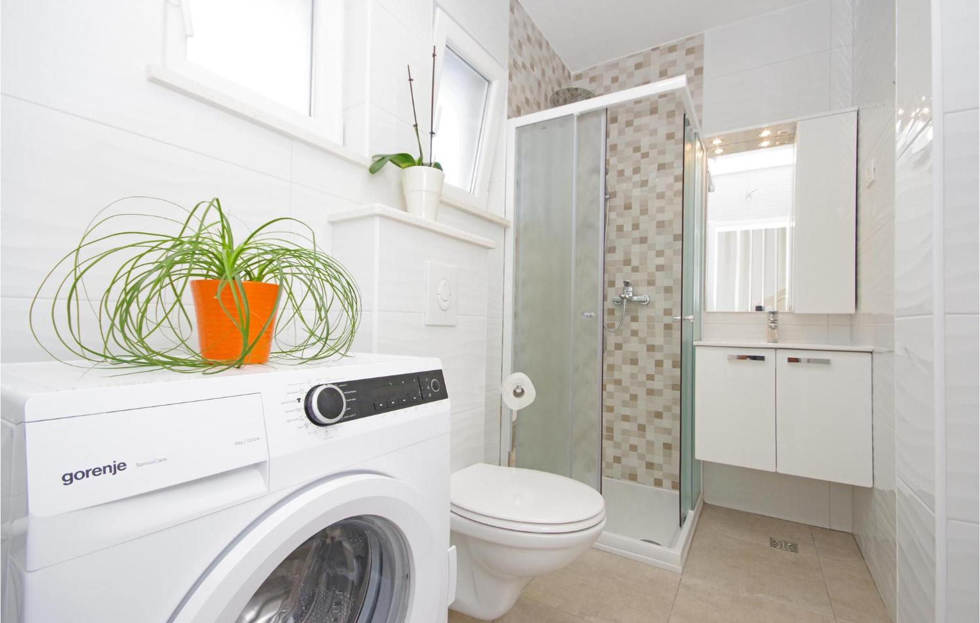 Awesome Home In Drvenik With Wifi Экстерьер фото